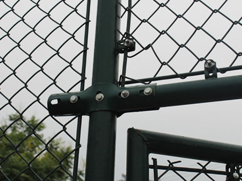 體育場(chǎng)圍欄網(wǎng)工程案例