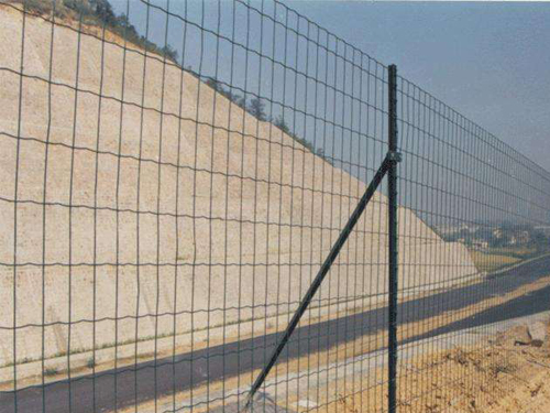 波浪護(hù)欄網(wǎng) 波浪護(hù)欄網(wǎng)